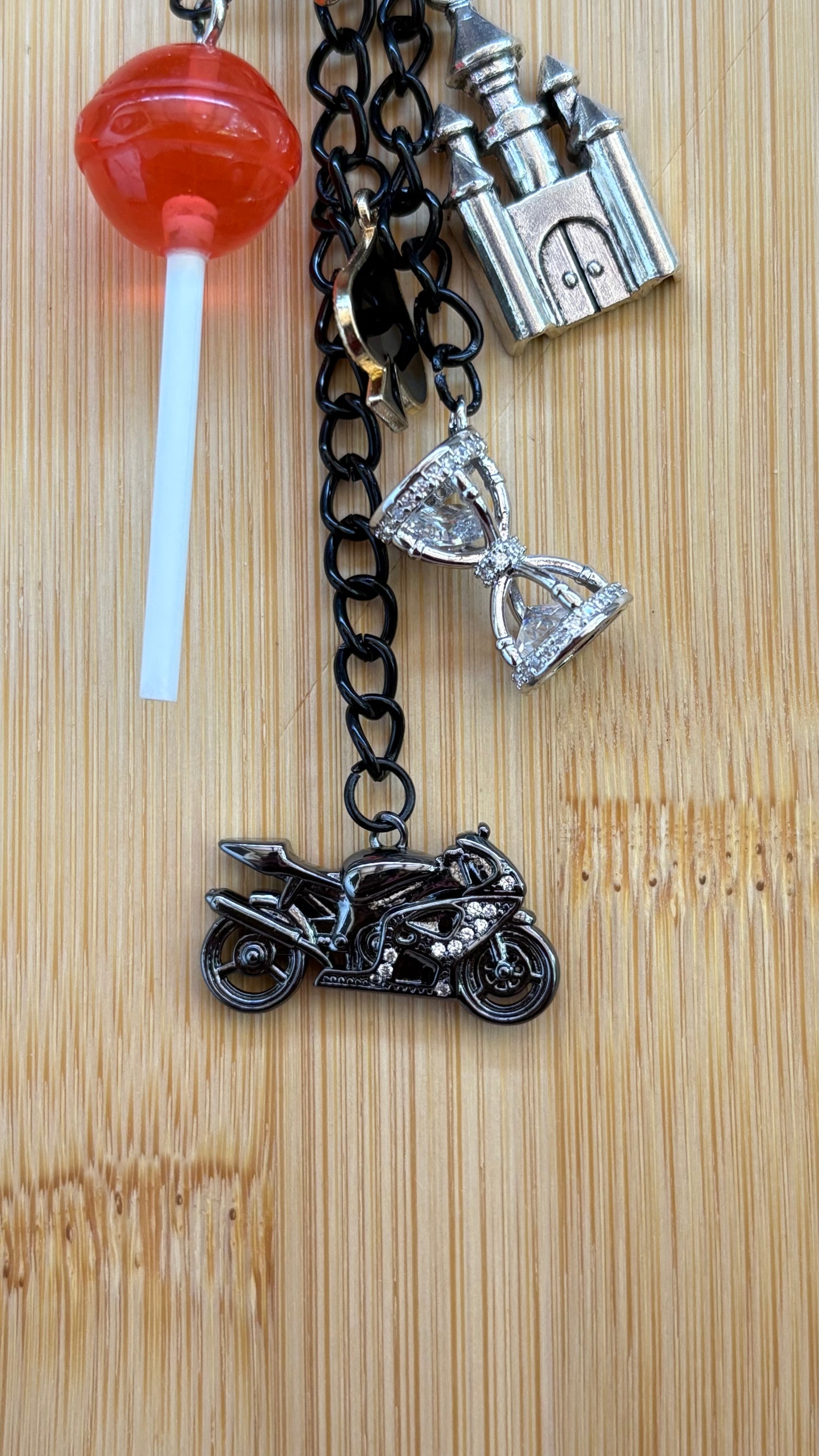 Deluxe House Of The Lords Charm