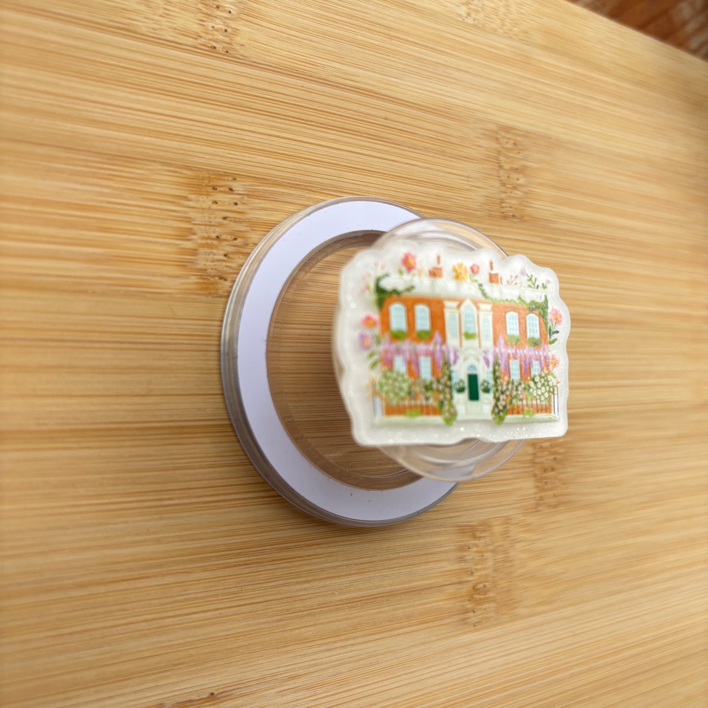 Regency House Magnetic Grip | Kindle & Phone Holder, Compatible With MagSafe Devices