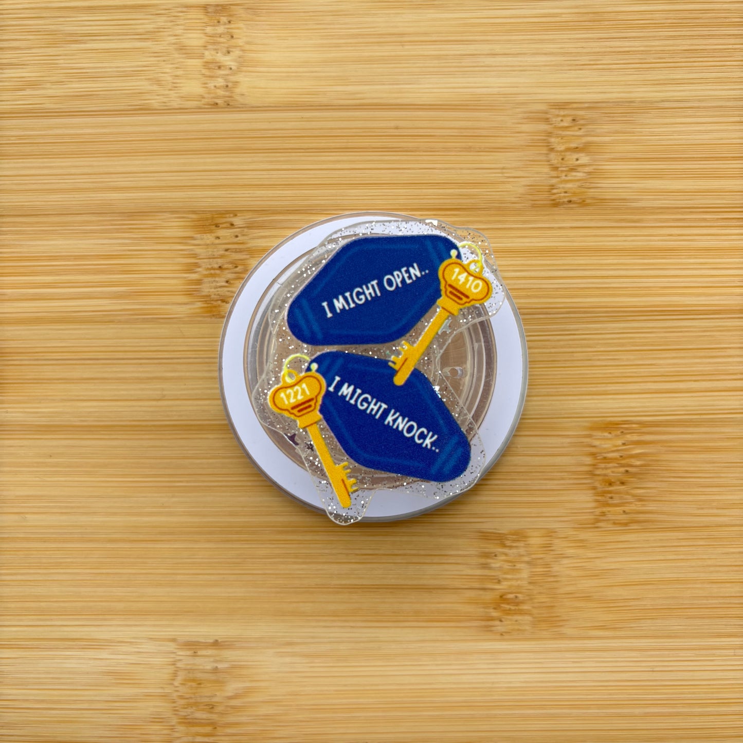 1221 & 1410 Magnetic Grip | Kindle & Phone Holder, Compatible With MagSafe Devices