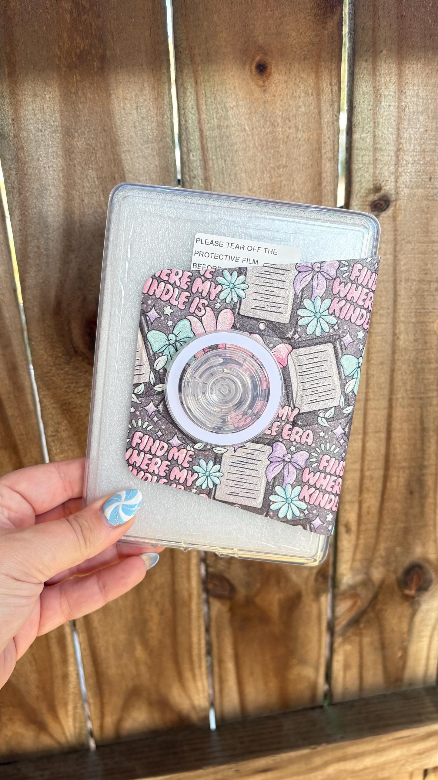 Magnetic Removable Cover 4-in-1 Kindle Case - Find Me Where My Kindle Is