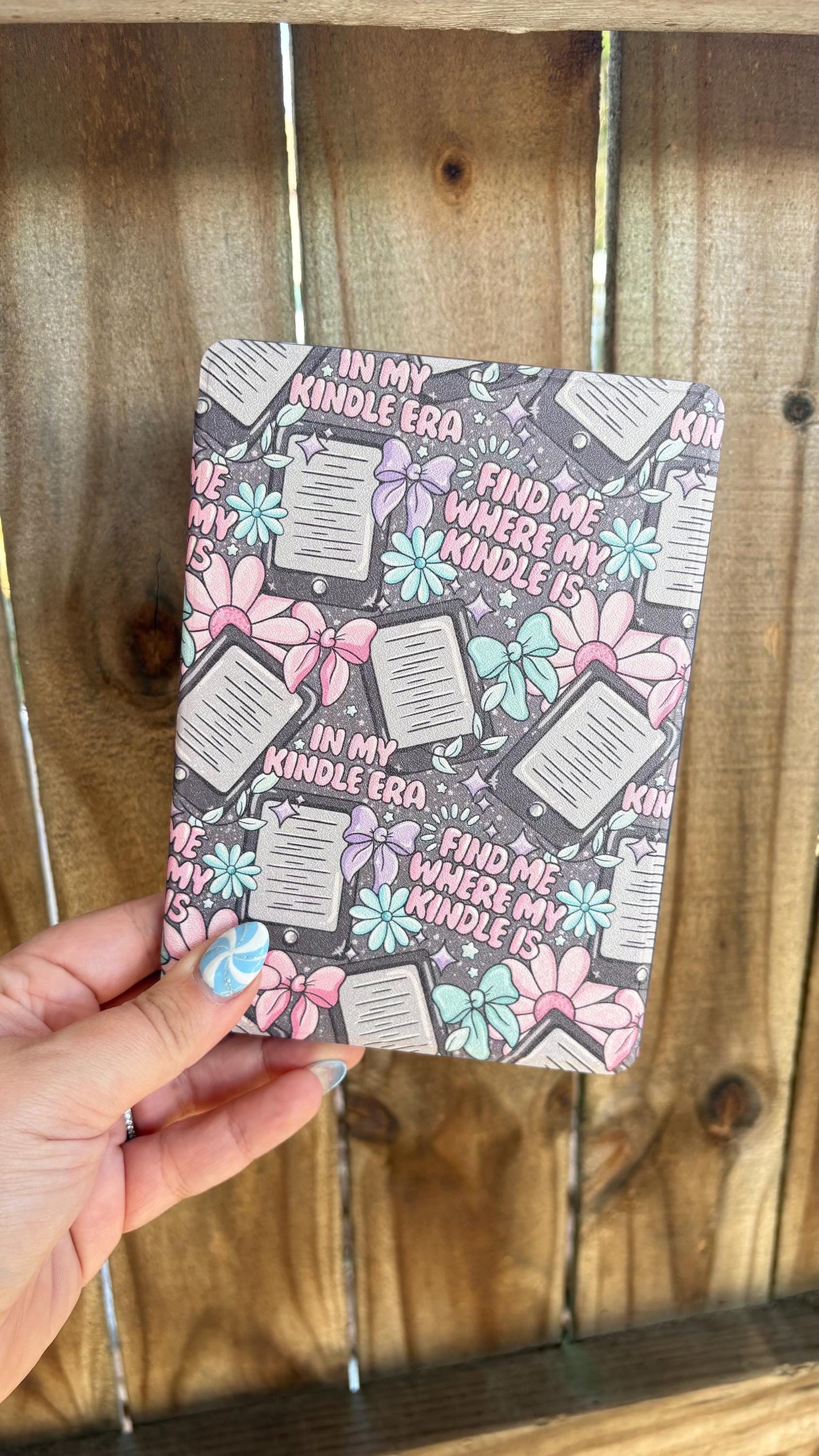 Magnetic Removable Cover 4-in-1 Kindle Case - Find Me Where My Kindle Is